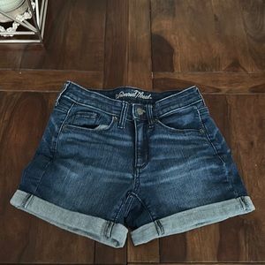 Womens / girls shorts - size 00